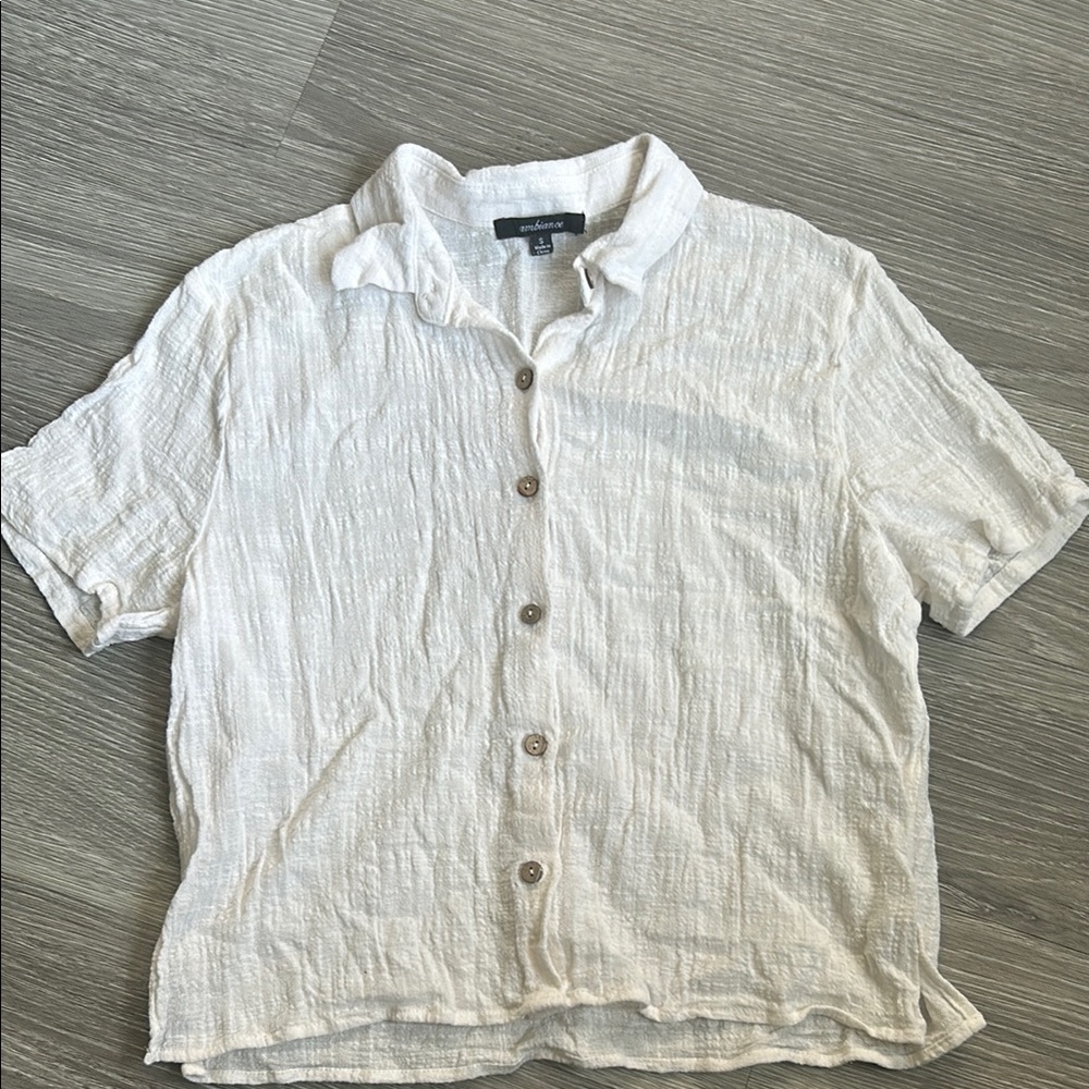 👚3/$20👚Women’s 100% Cotton Collared Button-Down Tee